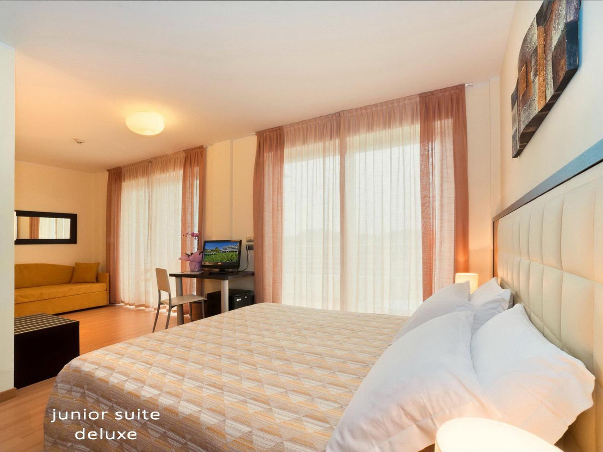 Hotel San Marco Бибионе Стая снимка